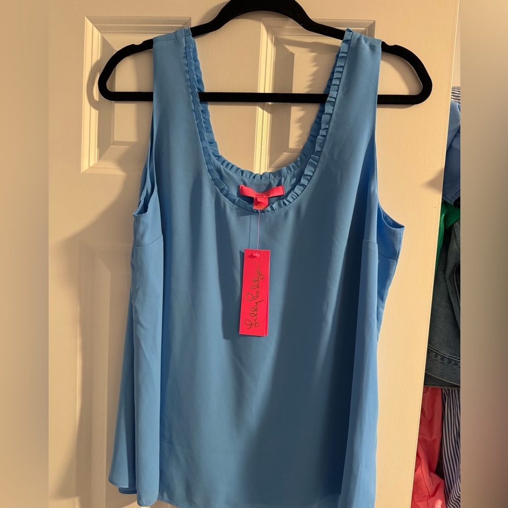 BRAND NEW with tags on! Lily Pulitzer Carlene top